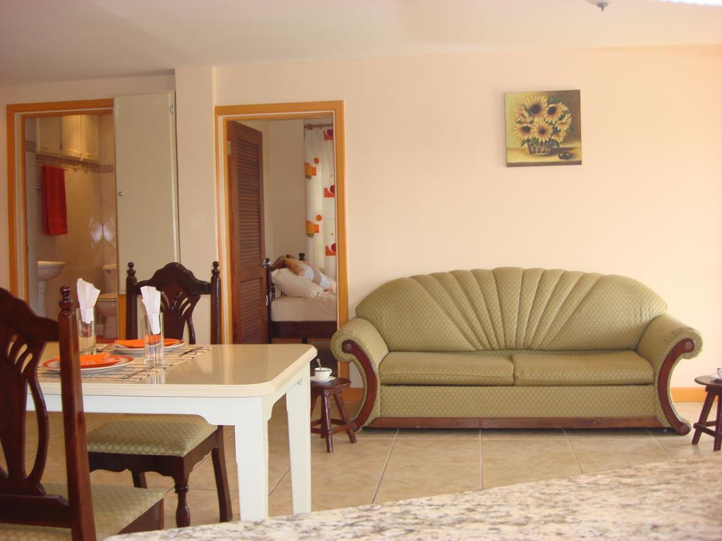Bayside Villa St. Lucia คาสทรีส ห้อง รูปภาพ