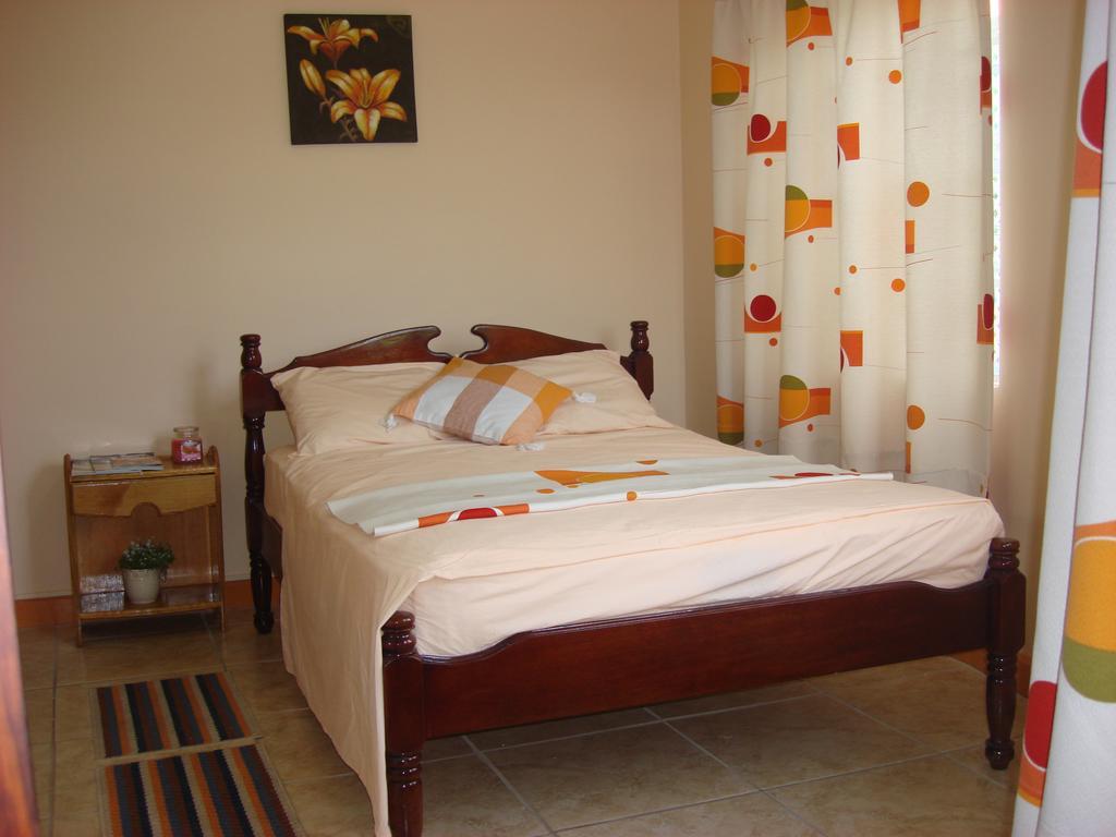Bayside Villa St. Lucia คาสทรีส ห้อง รูปภาพ